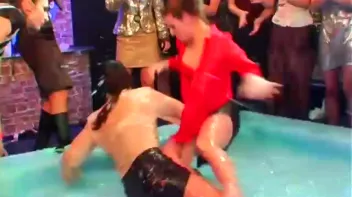 Kia Winston vs. Anita Queen Screencap 12 on sinx.preview.netperv.com