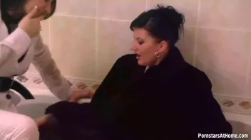 Wet Those White Tops Down! Screencap 66 on sinx.preview.netperv.com