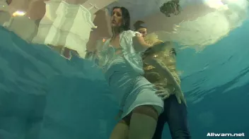 Captive Wetlook Fun Screencap 70 on sinx.preview.netperv.com