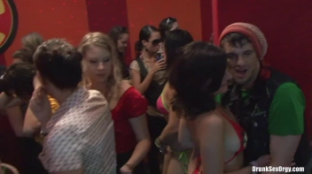 Bikini Beach Balls Part 3 - Cam 3 Screencap 77 on sinx.preview.netperv.com