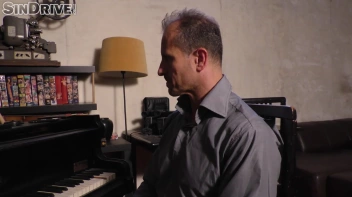 Don't Mess With Your Stepmom! Family Affairs Again Managed The Good Old "Taboo" Way: Spank & Fist! Screencap 1 on sinx.preview.netperv.com