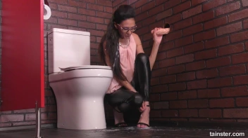 Cutie Gets Hit By Wettest, Stickiest, Ultimate Facial Screencap 16 on sinx.preview.netperv.com