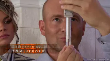 Pee Fun by the Pool Screencap 9 on sinx.preview.netperv.com