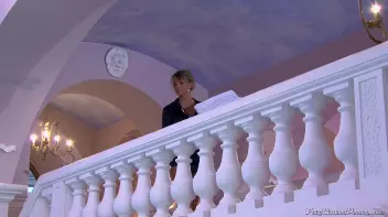 Pee Fun by the Pool Screencap 1 on sinx.preview.netperv.com