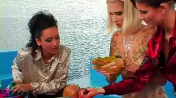 Fully Clothed Jell-O Nastiness Screencap 26 on sinx.preview.netperv.com