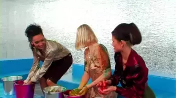 Fully Clothed Jell-O Nastiness Screencap 29 on sinx.preview.netperv.com