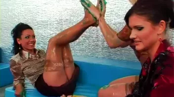 Fully Clothed Jell-O Nastiness Screencap 52 on sinx.preview.netperv.com