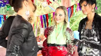 Birthday Party Messacre Screencap 17 on sinx.preview.netperv.com