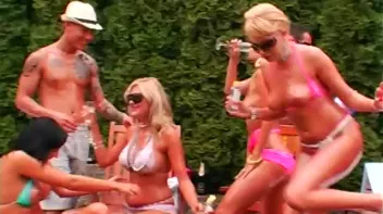 Garden GangFuck Part 1 Screencap 35 on sinx.preview.netperv.com