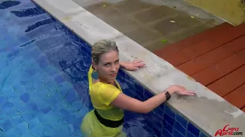 Leony The Wetlook Wonder Screencap 55 on sinx.preview.netperv.com