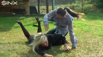 Catfighting Babes Tear Clothes And Get Wet In Pool Screencap 20 on sinx.preview.netperv.com