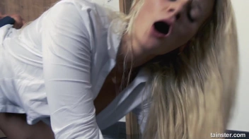 Pissing Before Poking That Pussy! Screencap 52 on sinx.preview.netperv.com