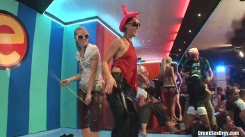 Bikini Beach Balls Part 2 - Cam 4 Screencap 100 on sinx.preview.netperv.com