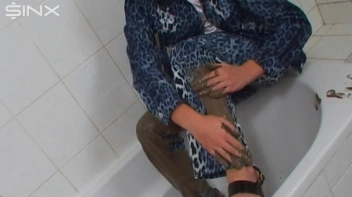 Mud Covered Hottie Rinses Off In Shower Screencap 5 on sinx.preview.netperv.com