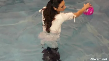 All About The Wetlook Screencap 19 on sinx.preview.netperv.com