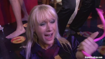 Bikini Beach Balls Part 4 - Main Edit Screencap 15 on sinx.preview.netperv.com