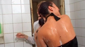 Two Hot Babes Get Wet And Wash Screencap 32 on sinx.preview.netperv.com