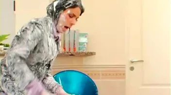 Hygenic Hijinks Screencap 93 on sinx.preview.netperv.com