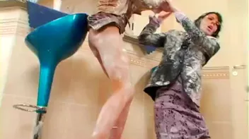 Hygenic Hijinks Screencap 76 on sinx.preview.netperv.com