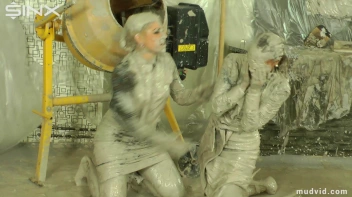 Bitch boss lady and her assistant in a messy catfight Screencap 32 on sinx.preview.netperv.com