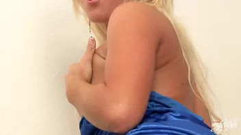 Gelled Up Glamour Babes Screencap 76 on sinx.preview.netperv.com