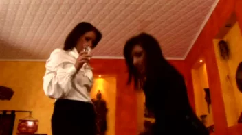 The 19th Holes Screencap 11 on sinx.preview.netperv.com