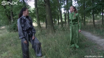 Feisty Twins Catfight In The Woods Screencap 4 on sinx.preview.netperv.com