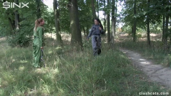 Feisty Twins Catfight In The Woods Screencap 7 on sinx.preview.netperv.com