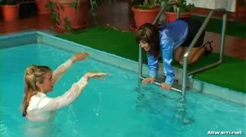 Soaked Wetlook Lovers Screencap 6 on sinx.preview.netperv.com