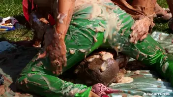 Sloppy Snack Attack Screencap 55 on sinx.preview.netperv.com