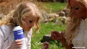 Sloppy Snack Attack Screencap 6 on sinx.preview.netperv.com