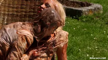 Sloppy Snack Attack Screencap 64 on sinx.preview.netperv.com