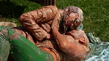 Sloppy Snack Attack Screencap 82 on sinx.preview.netperv.com