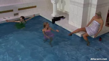 You Dropped My Purse In The Pool, Bitch! Screencap 52 on sinx.preview.netperv.com
