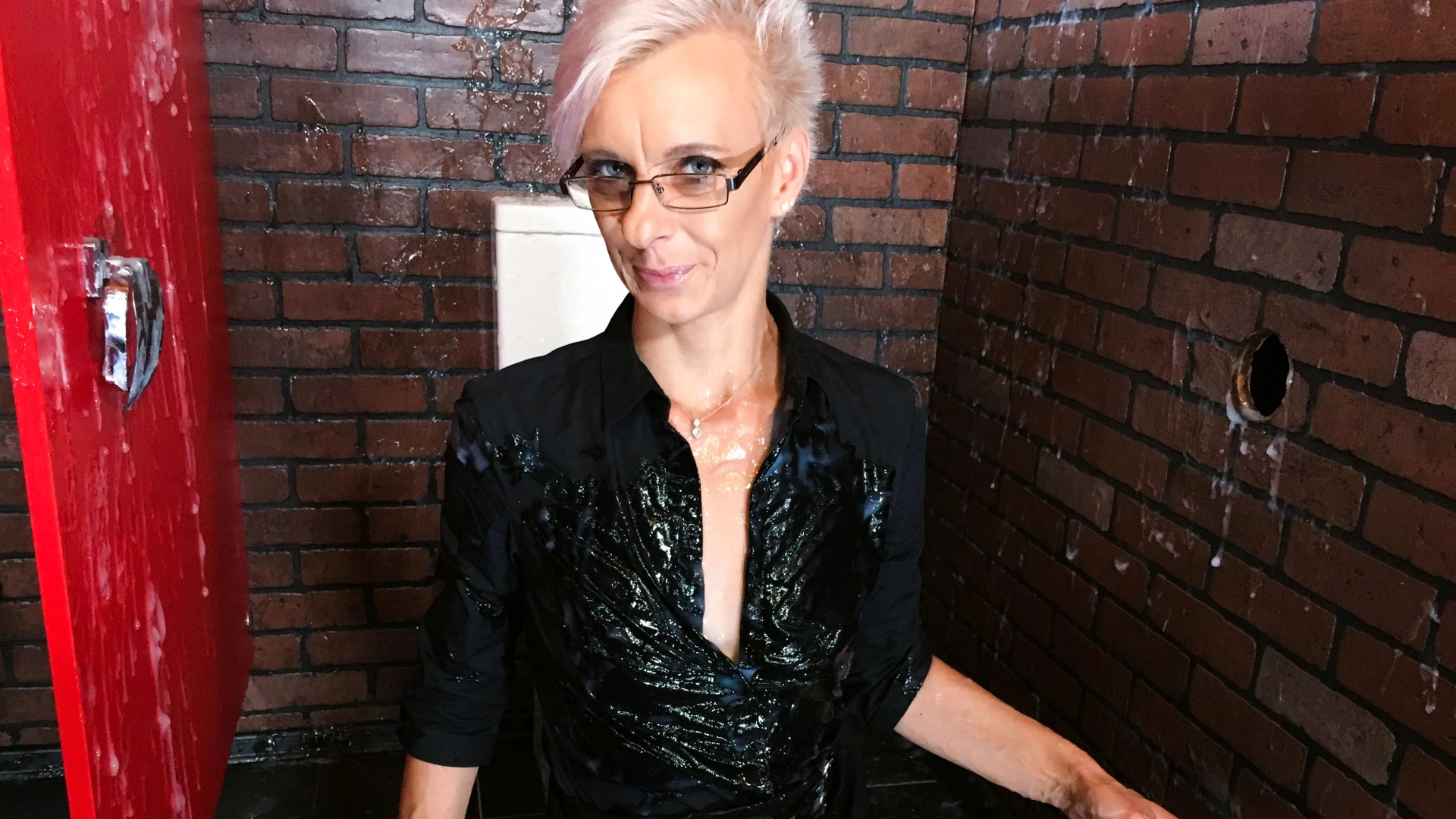 MILF Takes Gooey Dildo In Doggystyle on sinx.preview.netperv.com