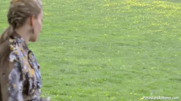 Eurobabes Know How To Have A Picnic Screencap 56 on sinx.preview.netperv.com