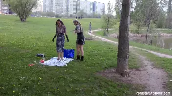 Eurobabes Know How To Have A Picnic Screencap 61 on sinx.preview.netperv.com