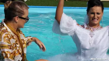 Wedding Day Wetlook Disaster Screencap 70 on sinx.preview.netperv.com