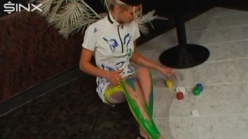 Wet And Messy Paint Play With Sexy Blonde Screencap 19 on sinx.preview.netperv.com