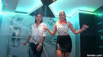 A new year with new wet amateur girls Screencap 52 on sinx.preview.netperv.com