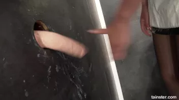 Slime cleaning turns into Slime fuck Screencap 10 on sinx.preview.netperv.com