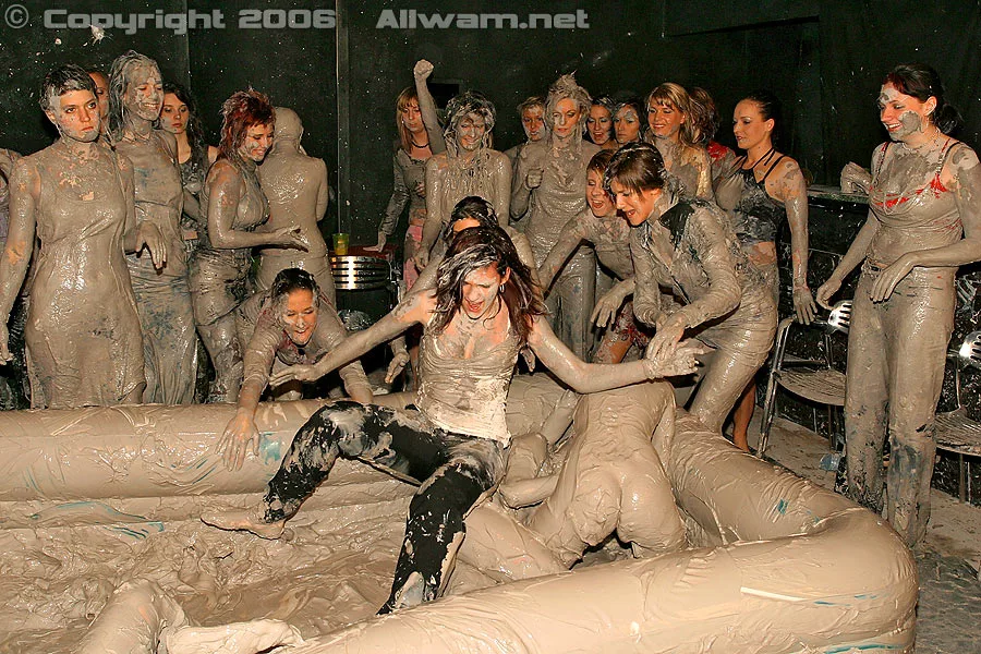 Underground Eurobabe Mud Club on sinx.preview.netperv.com