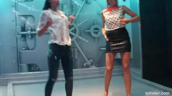 A new year with new wet amateur girls Screencap 50 on sinx.preview.netperv.com