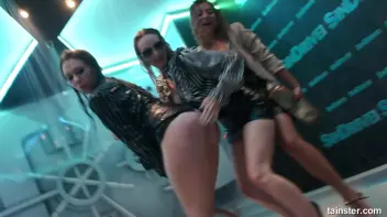 A new year with new wet amateur girls Screencap 78 on sinx.preview.netperv.com