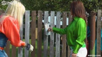 Catfight Turns Messy As Best Friends Get Painted - Cam 2 Screencap 6 on sinx.preview.netperv.com