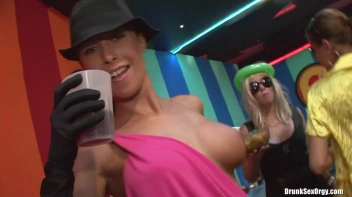 Bikini Beach Balls Part 4 - Cam 1 Screencap 26 on sinx.preview.netperv.com