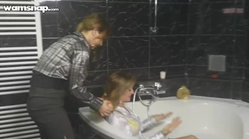 Eggs The Eurobabe Way Screencap 18 on sinx.preview.netperv.com