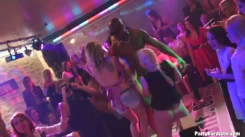 Party Hardcore Gone Crazy Vol. 33 Part 1 - Cam 2 Screencap 80 on sinx.preview.netperv.com