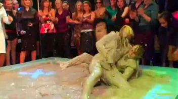 Dionne Darling vs. Christina Lee Screencap 27 on sinx.preview.netperv.com