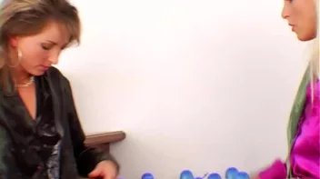 Slippery Shampoo Catfight Gets Nasty Screencap 26 on sinx.preview.netperv.com